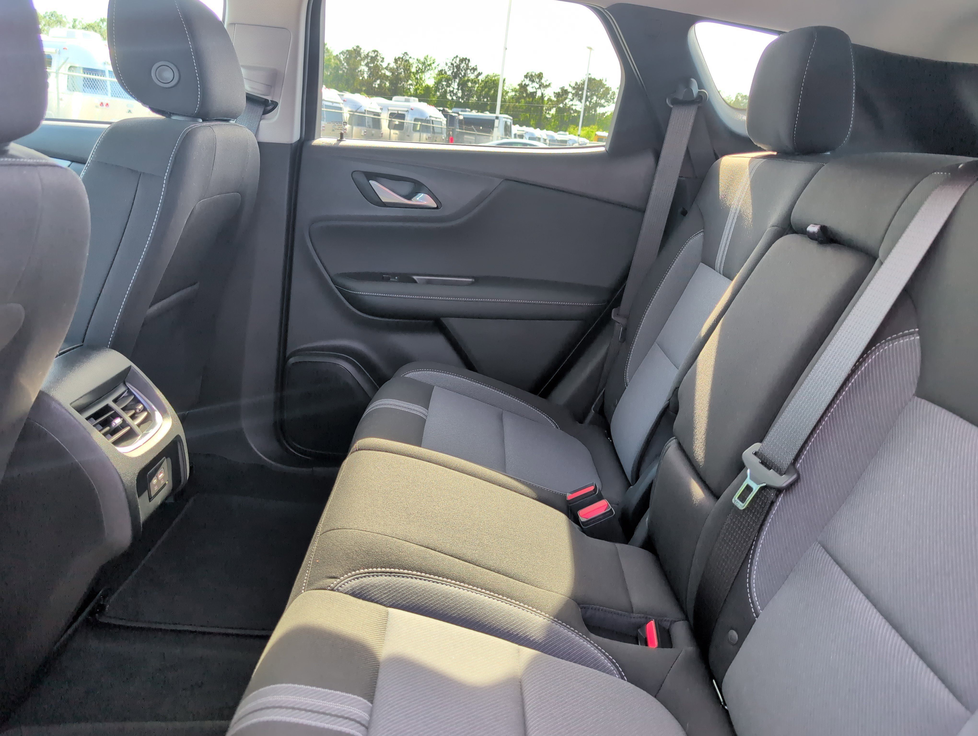 Used 2024 Chevrolet Blazer LT w/ Convenience Package FWD image 31