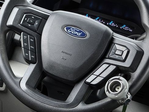 Used 2019 Ford F250 XLT image 30