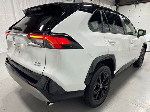 Used 2025 Toyota RAV4 XSE w/ Weather Package image 7