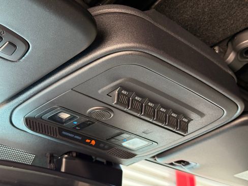 Used 2023 Ford Bronco Outer Banks AWD/4WD image 47