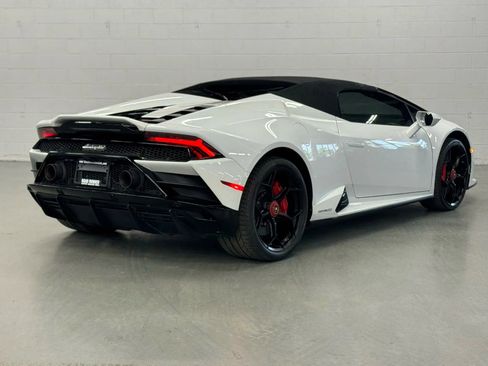 Used 2020 Lamborghini Huracan EVO image 22