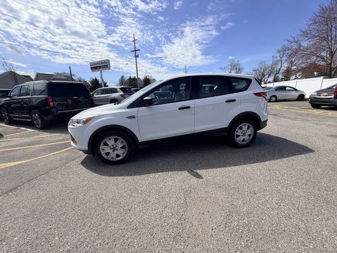 Used 2015 Ford Escape S image 38