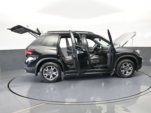 Used 2023 Honda Passport TrailSport image 77