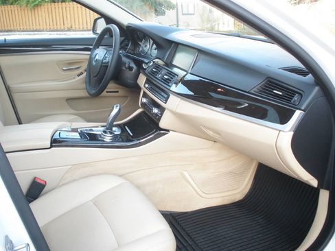 Used 2014 BMW 528i Sedan image 30