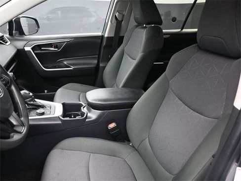 Certified 2025 Toyota RAV4 XLE image 19