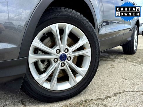 Used 2018 Ford Escape SEL image 2