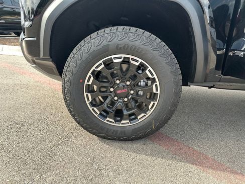 New 2026 GMC Canyon AT4 AWD/4WD image 29