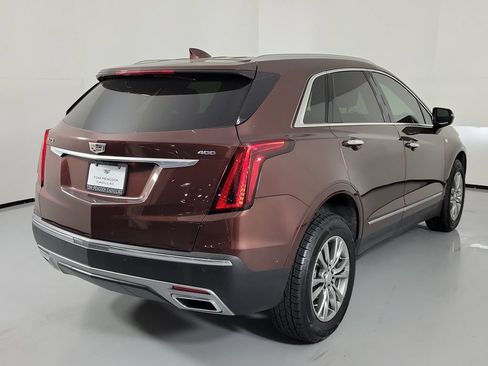Used 2023 Cadillac XT5 Premium Luxury w/ Technology Package FWD image 4