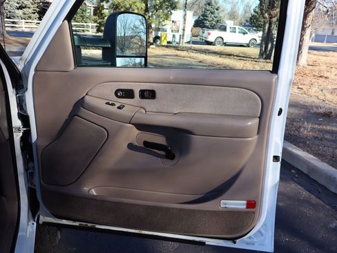Used 2001 GMC Sierra 2500 SLT w/ SLT Marketing Option Pkg image 27