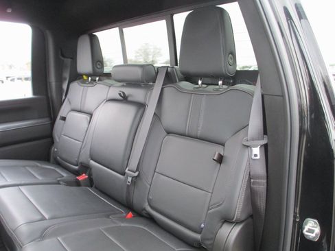 Used 2023 Chevrolet Silverado 2500 High Country w/ Z71 Off-Road Package image 22