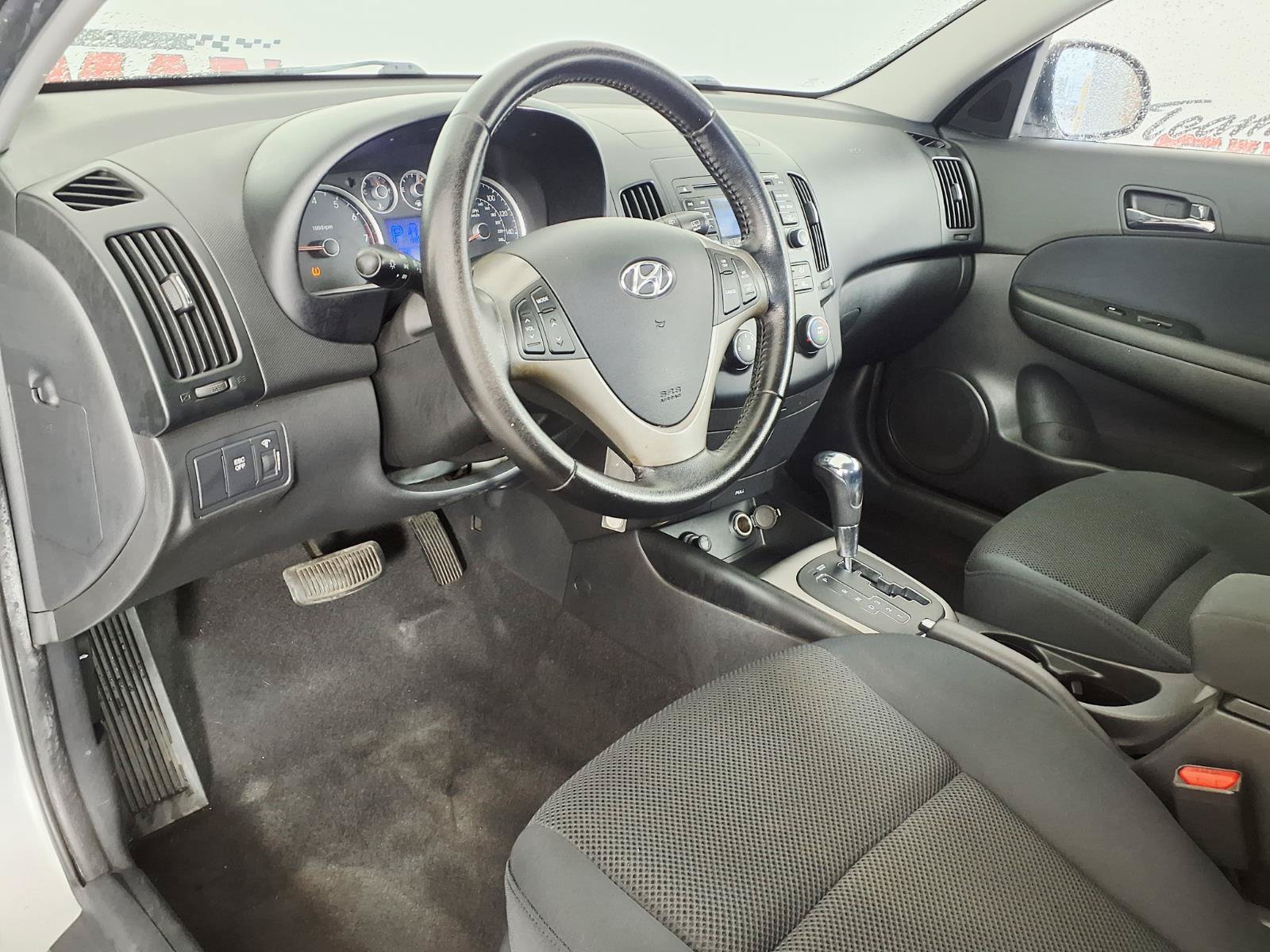 Used 2009 Hyundai Elantra FWD image 18