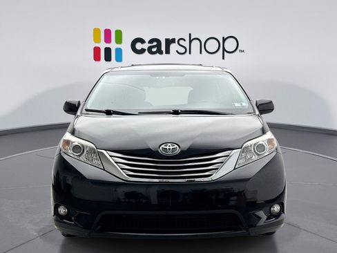 Used 2017 Toyota Sienna XLE Premium w/ Protection Package AWD/4WD image 8