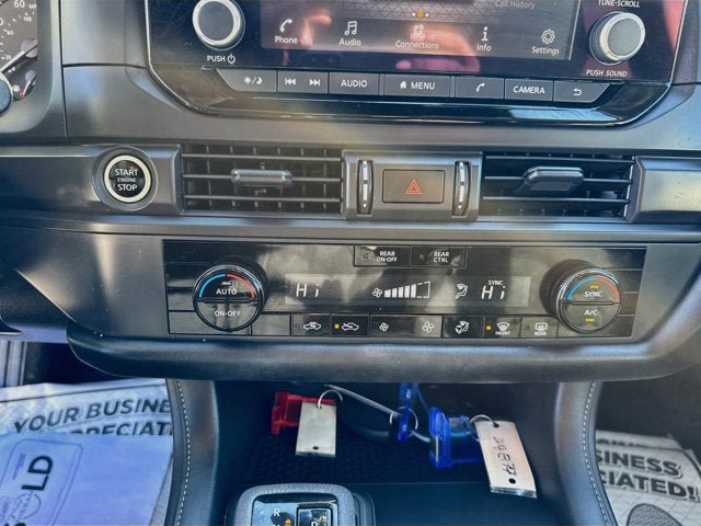 Used 2024 Nissan Pathfinder S AWD/4WD image 13