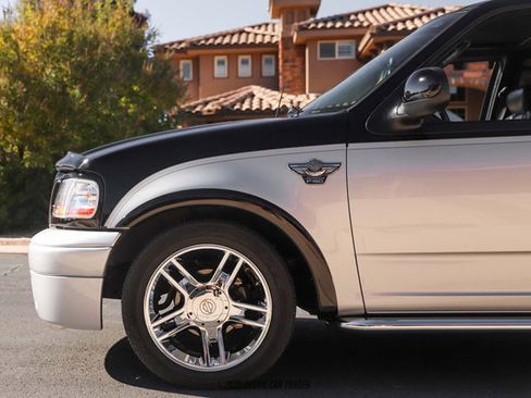 Used 2003 Ford F150 Harley-Davidson image 4