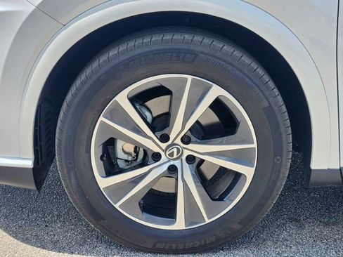 Used 2024 Lexus RX 350 FWD w/ Technology Package image 7