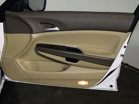 Used 2009 Honda Accord LX image 29