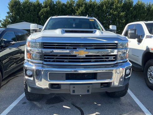 Used 2018 Chevrolet Silverado 2500 LTZ w/ Duramax Plus Package image 2