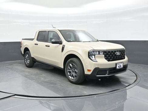 New 2025 Ford Maverick XLT w/ Equipment Group 302A image 3