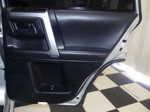 Used 2024 Toyota 4Runner Limited image 28