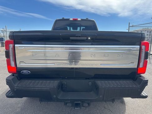 Used 2023 Ford F450 Platinum w/ FX4 Off-Road Package image 5
