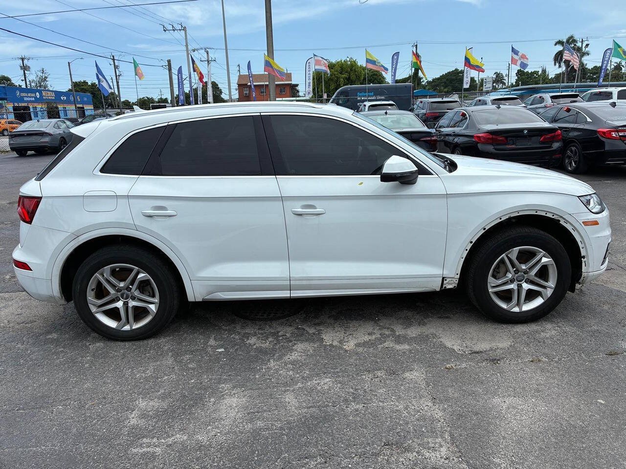 Used 2018 Audi Q5 2.0T Premium Plus w/ Premium Plus Package AWD/4WD image 5