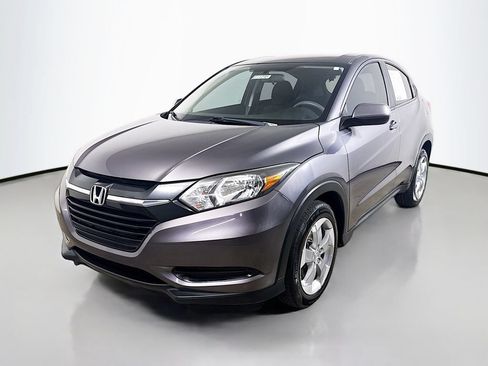 Used 2017 Honda HR-V LX image 3