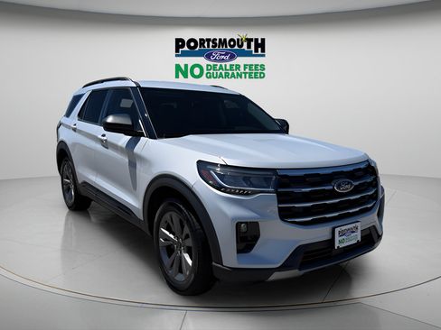 New 2026 Ford Explorer Active w/ Active Comfort Package AWD/4WD image 1