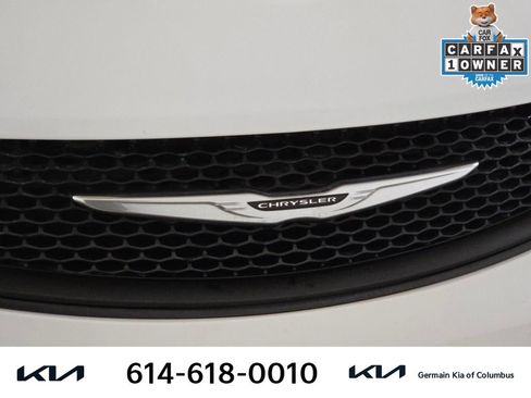 Used 2023 Chrysler Voyager LX image 15