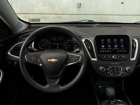 Used 2024 Chevrolet Malibu LT image 14