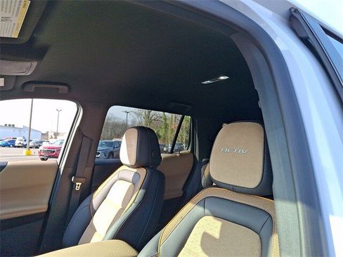 New 2026 Chevrolet Equinox ACTIV w/ Convenience Package III image 10