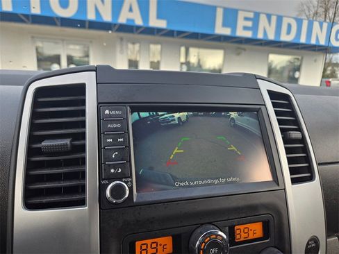 Used 2021 Nissan Frontier SV image 15