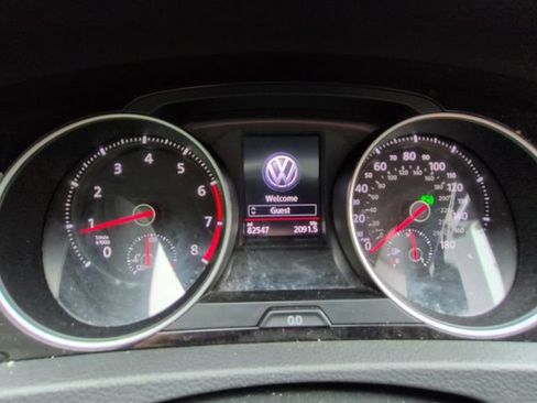 Used 2020 Volkswagen GTI SE FWD image 19
