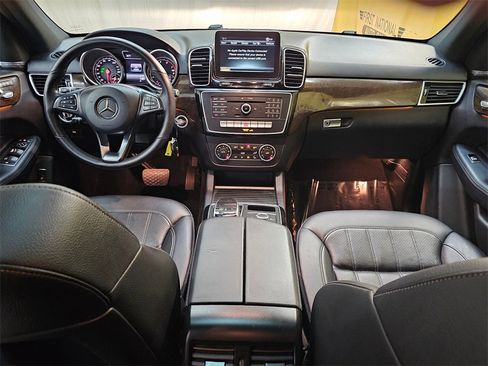 Used 2016 Mercedes-Benz GLE 350 w/ Premium Package image 18