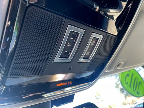 Used 2015 Land Rover Range Rover Supercharged image 37