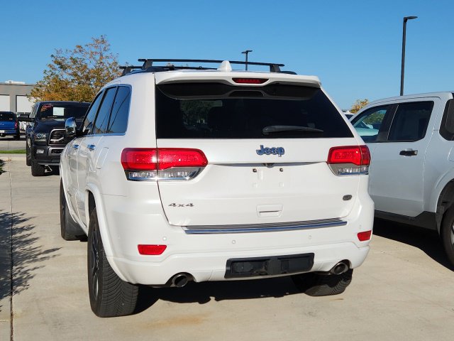 Used 2017 Jeep Grand Cherokee Overland w/ Jeep Active Safety Group AWD/4WD image 2