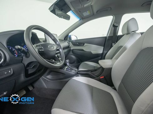Used 2022 Hyundai Kona SE AWD/4WD image 12