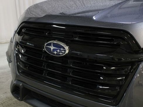 Used 2024 Subaru Ascent Onyx Edition image 33