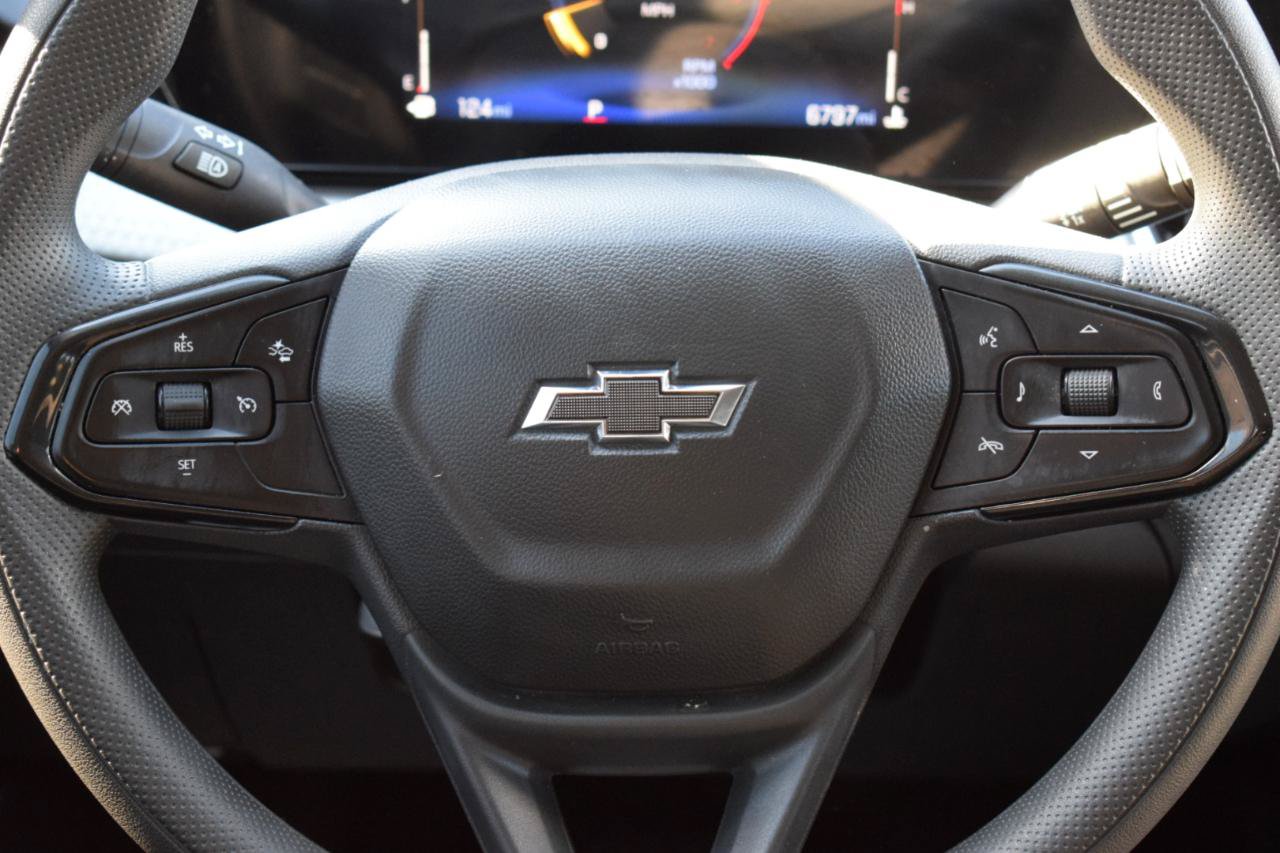 Used 2026 Chevrolet Trax LT FWD image 19