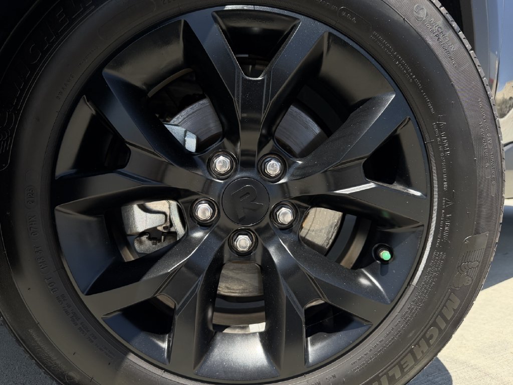 Used 2025 Toyota RAV4 LE FWD image 9