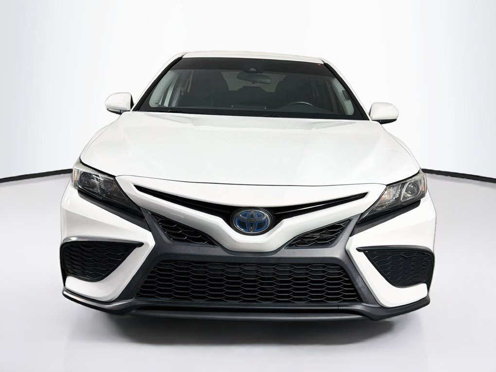 Used 2021 Toyota Camry SE FWD image 2