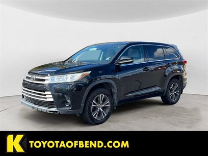 Used 2017 Toyota Highlander LE