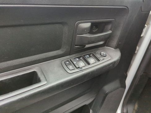 Used 2018 RAM 1500 Express w/ Express Value Package image 9