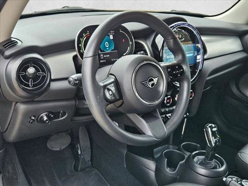 Used 2023 MINI Cooper 2-Door Hardtop image 10