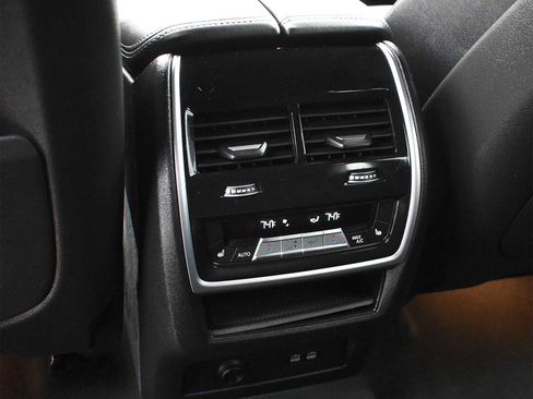 Used 2026 BMW X5 xDrive40i image 15