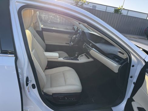 Used 2018 Lexus ES 350 w/ Premier Package FWD image 10