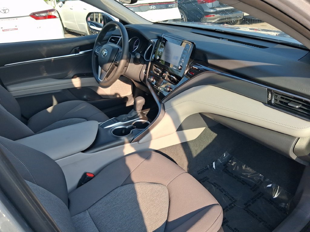 Used 2024 Toyota Camry LE w/ Convenience Package FWD image 26