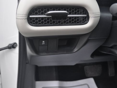 Certified 2023 Honda HR-V EX-L image 16