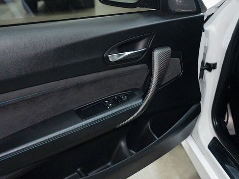 Used 2018 BMW M2 image 17