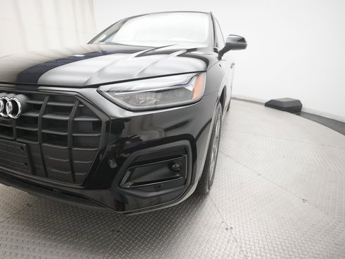 New 2025 Audi Q5 2.0T Premium Plus image 24