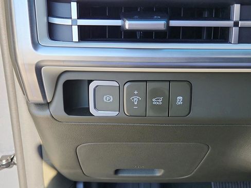 Used 2025 Hyundai Santa Fe Calligraphy image 27